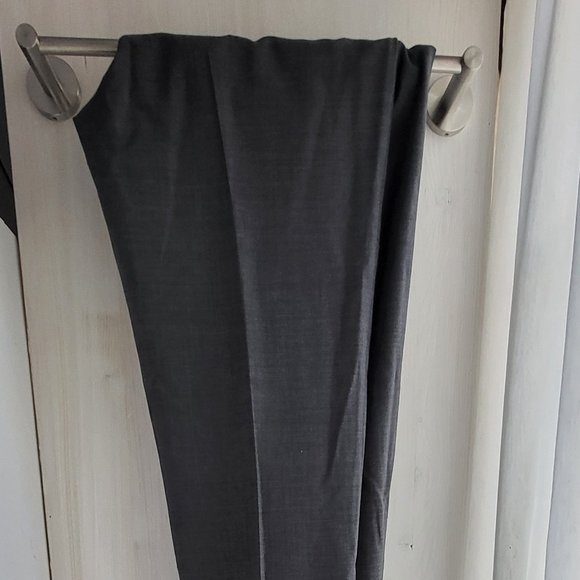 Babaton Classic Rise Pegleg pants. Size 8 - Picture 2 of 6
